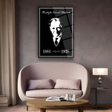 Atatürk Siyah Beyaz Anı Portre Cam Tablo – ATA136