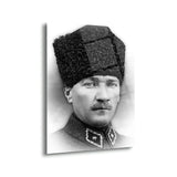 Atatürk Kalpaklı Askeri Portre Cam Tablo – ATA165