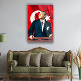 Atatürk Türk Bayrağı Önünde Cam Tablo – ATA172