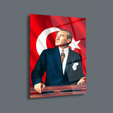 Atatürk Türk Bayrağı Önünde Cam Tablo – ATA172