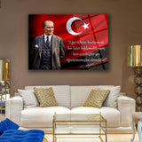 Atatürk Türk Bayrağı Önünde Cam Tablo – “Eğer Ülkeni Kurtaracak Bir Lider Bekliyorsan…” – ATA248