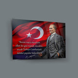 Atatürk Türk Bayrağı Önünde Cam Tablo – “Cumhuriyet İlelebet Payidar Kalacaktır” – ATA247