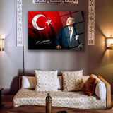 Atatürk İmzalı Türk Bayrağı Temalı Cam Tablo – ATA223