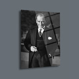 Mustafa Kemal Atatürk Siyah Beyaz Portre Cam Tablo – ATA282