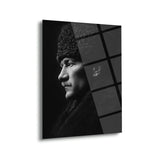 Mustafa Kemal Atatürk Kalpaklı Yan Profil Cam Tablo – ATA286