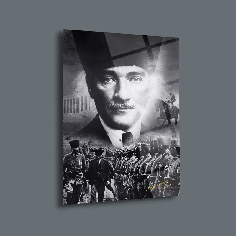 Atatürk Askeri Kompozisyon Cam Tablo – ATA130