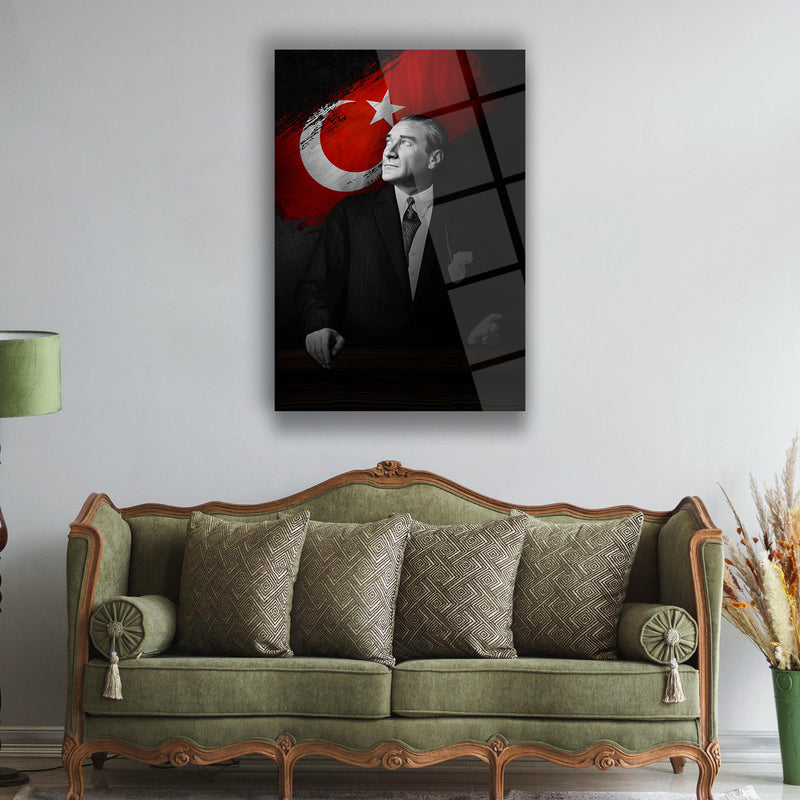 Atatürk Türk Bayrağı Temalı Siyah Fon Cam Tablo – ATA132