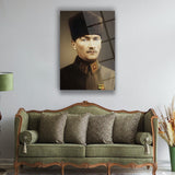 Atatürk Askeri Üniformalı Portre Cam Tablo – ATA133
