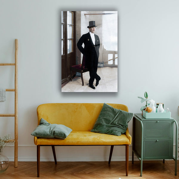 Atatürk Silindir Şapkalı ve Fraklı Fotoğraf Cam Tablo – ATA143