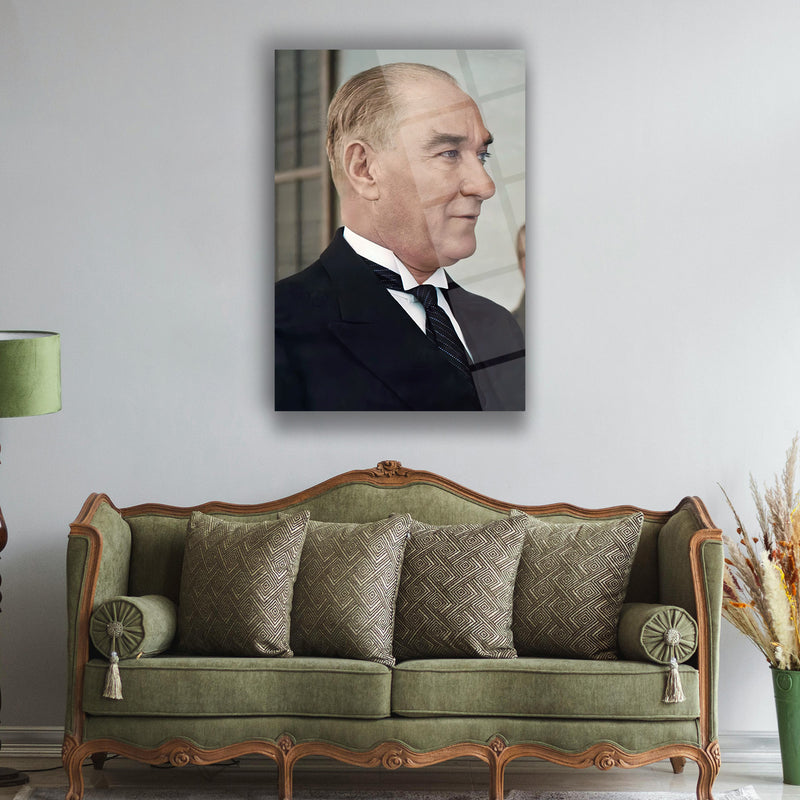 Atatürk Profilden Portre Cam Tablo – ATA155