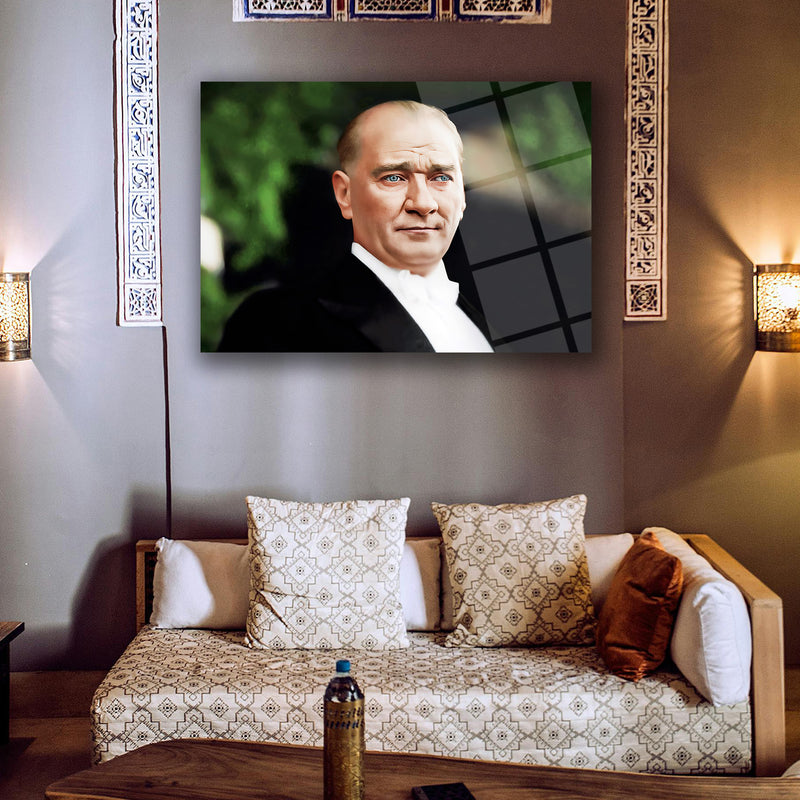 Atatürk Beyaz Papyonlu Portre Cam Tablo – ATA207