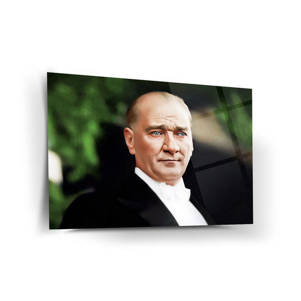 Atatürk Beyaz Papyonlu Portre Cam Tablo – ATA207