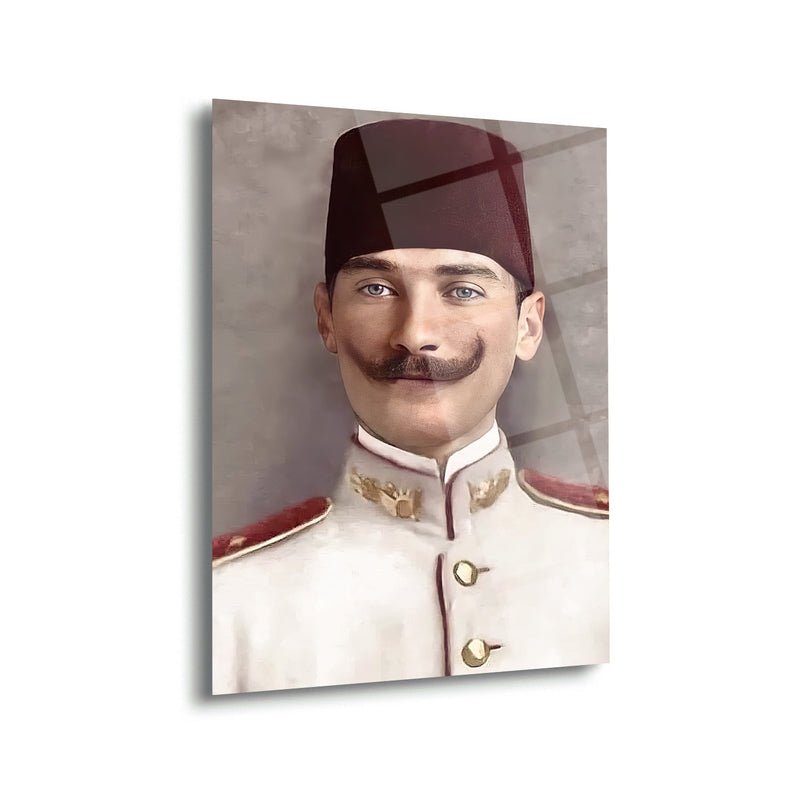 Genç Subay Atatürk Portresi Cam Tablo – ATA156