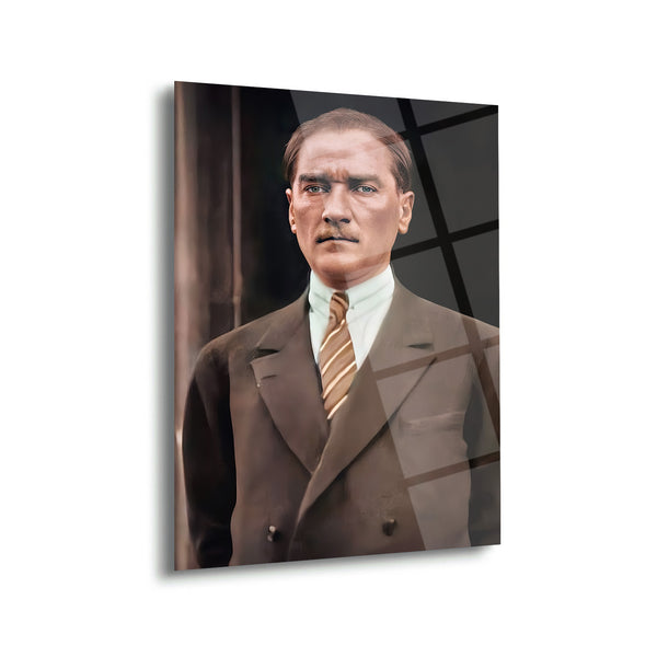 Atatürk Kararlı Bakışlar Cam Tablo – ATA157