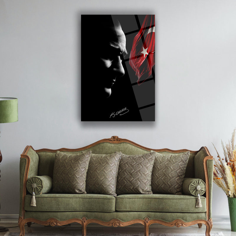 Atatürk ve Türk Bayrağı Silüet Cam Tablo – ATA174