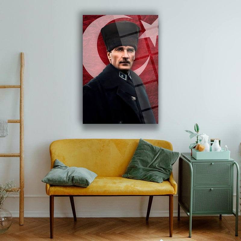 Atatürk Türk Bayrağı Önünde Cam Tablo – ATA175