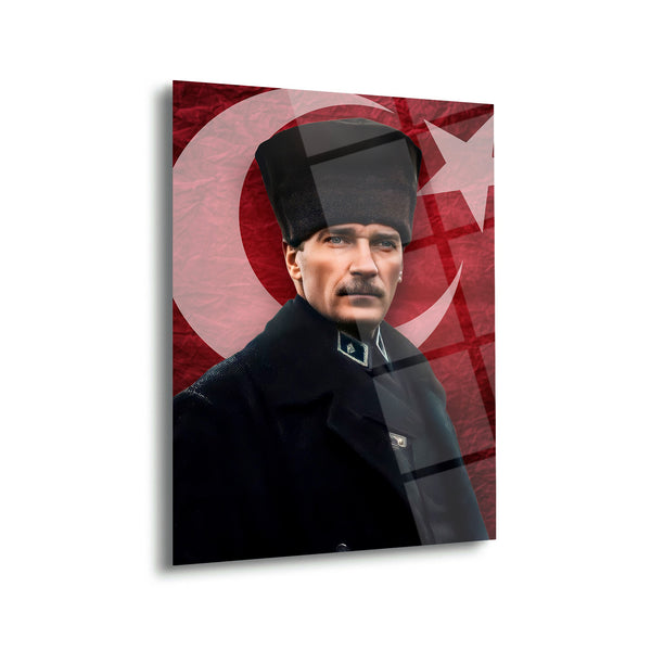 Atatürk Türk Bayrağı Önünde Cam Tablo – ATA175