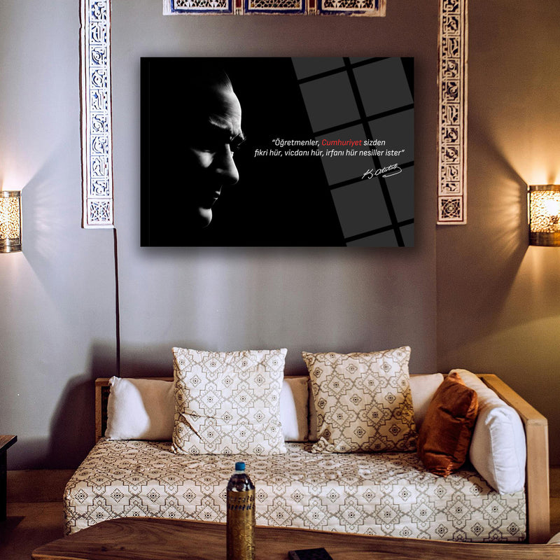 Atatürk’ün Öğretmenler Sözü ile Silüet Portre Cam Tablo – ATA213