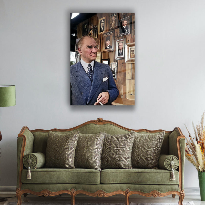Atatürk Fotoğraf Galerisi Arka Planlı Portre Cam Tablo – ATA186