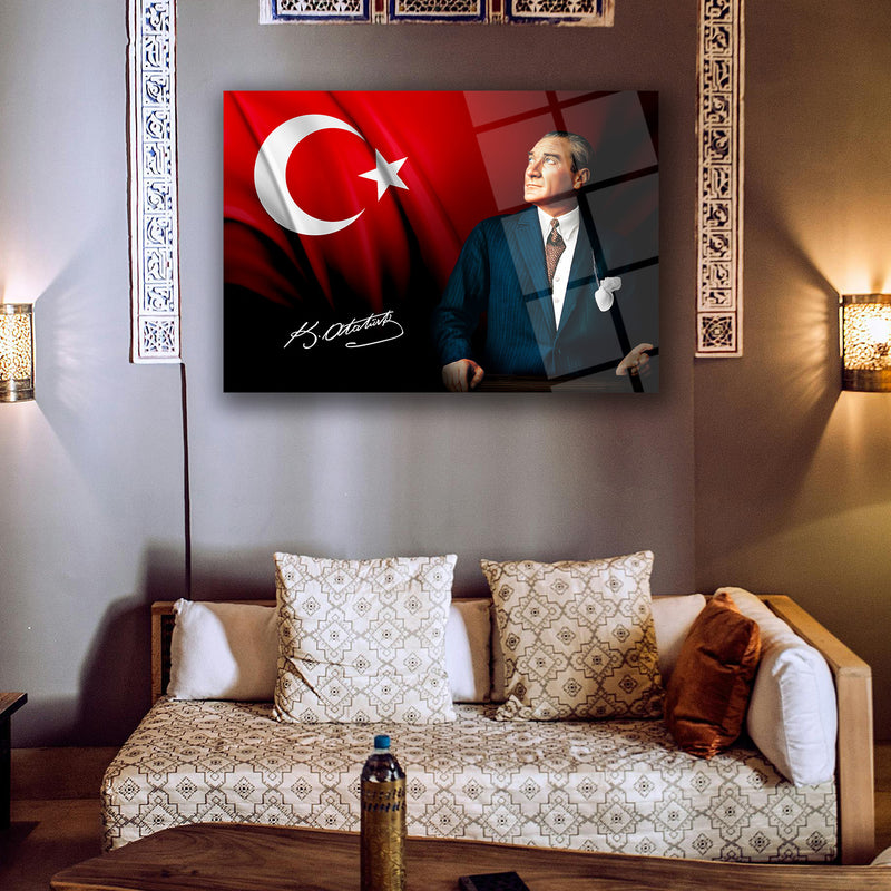 Atatürk İmzalı Türk Bayrağı Temalı Cam Tablo – ATA223