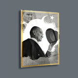 Atatürk Şapka Selamlı Cam Tablo – ATA306
