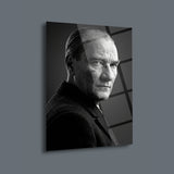 Mustafa Kemal Atatürk Siyah Beyaz Klasik Portre Cam Tablo – ATA302
