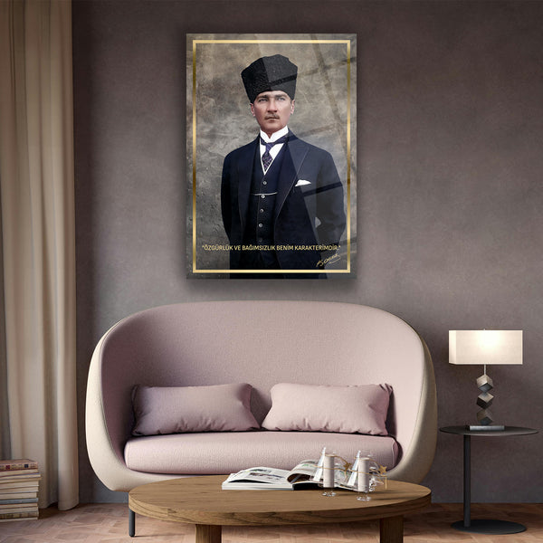 Atatürk Cam Tablo – “Özgürlük ve Bağımsızlık Benim Karakterimdir” – ATA250
