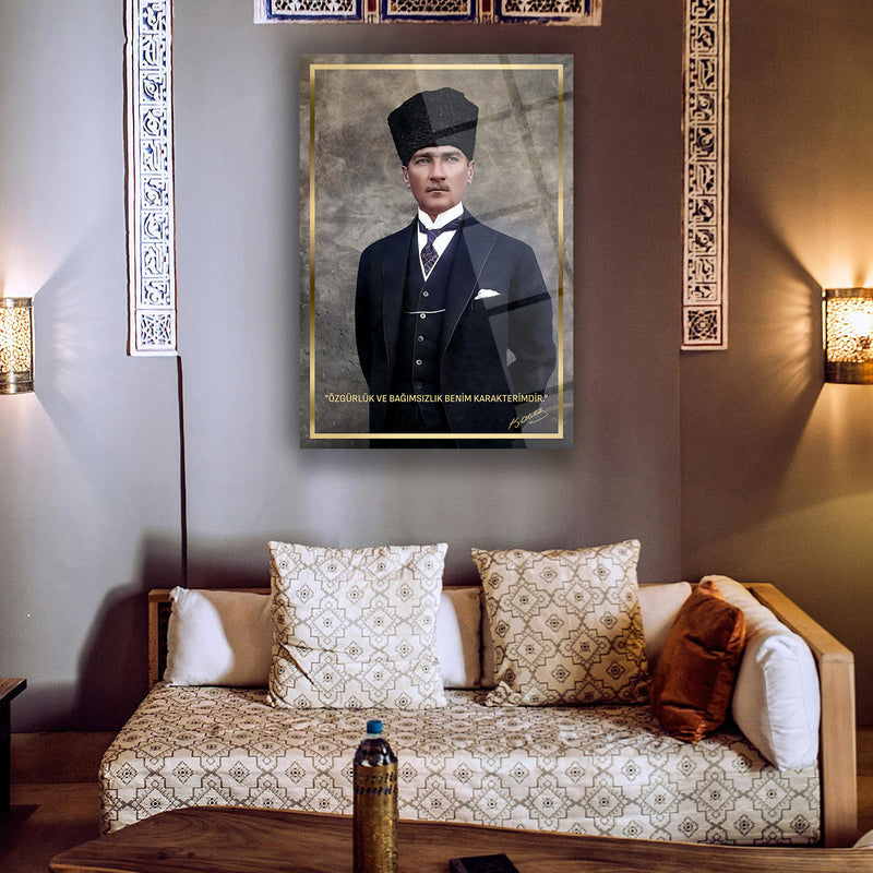 Atatürk Cam Tablo – “Özgürlük ve Bağımsızlık Benim Karakterimdir” – ATA250